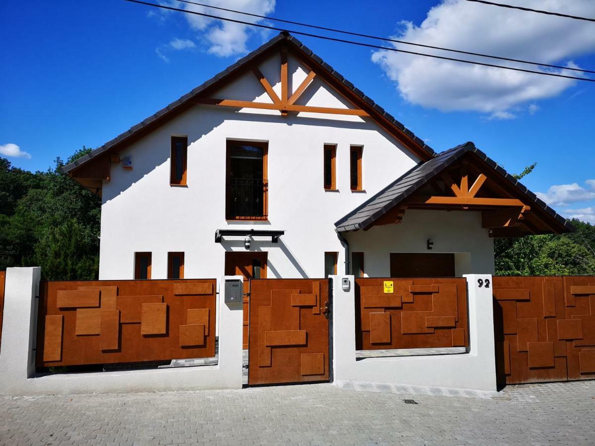 Fenyo Apartman Miskolctapolca Exterior foto